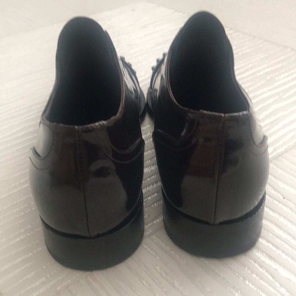 Shoes - Picture 6 of 7